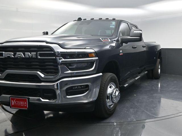 2026 RAM Ram 3500 RAM 3500 TRADESMAN CREW CAB 4X4 8 BOX