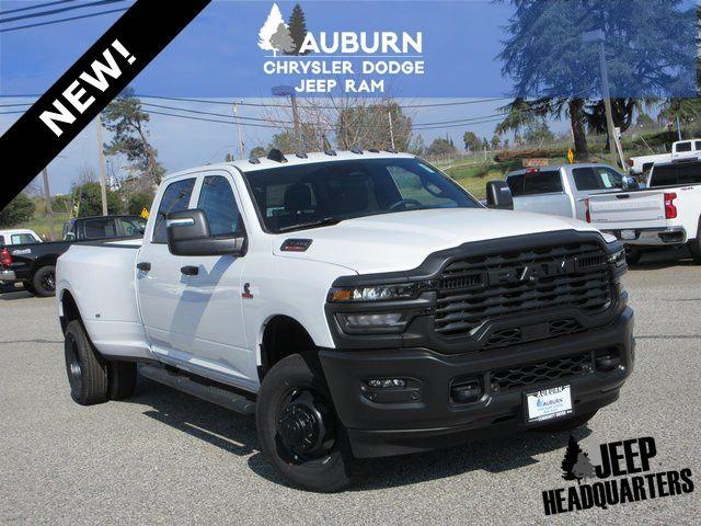 2026 RAM Ram 3500 RAM 3500 TRADESMAN CREW CAB 4X4 8 BOX