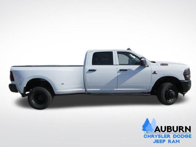 2026 RAM Ram 3500 RAM 3500 TRADESMAN CREW CAB 4X4 8 BOX