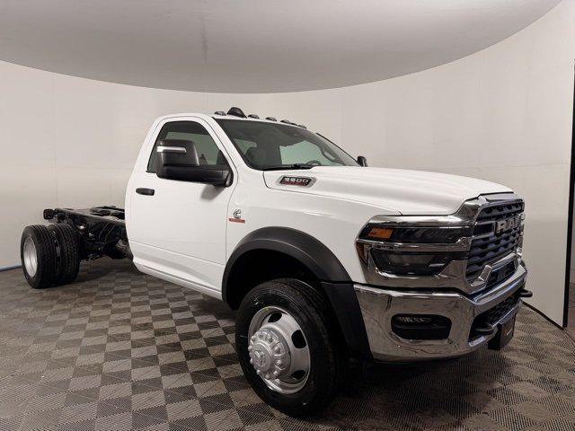 2026 RAM Ram 5500 Chassis Cab RAM 5500 TRADESMAN CHASSIS REGULAR CAB 4X4 84 CA