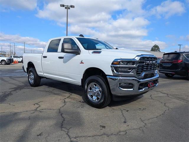 2026 RAM Ram 2500 RAM 2500 TRADESMAN CREW CAB 4X4 64 BOX