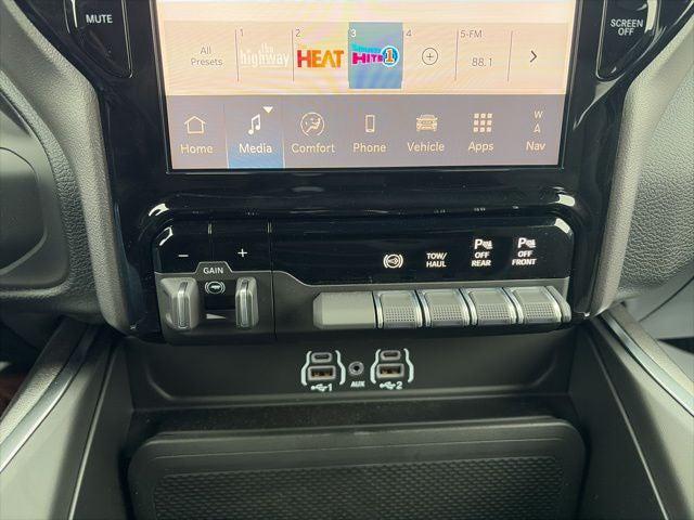 2026 Ram 2500 Big Horn Crew Cab 4x4 64 Box