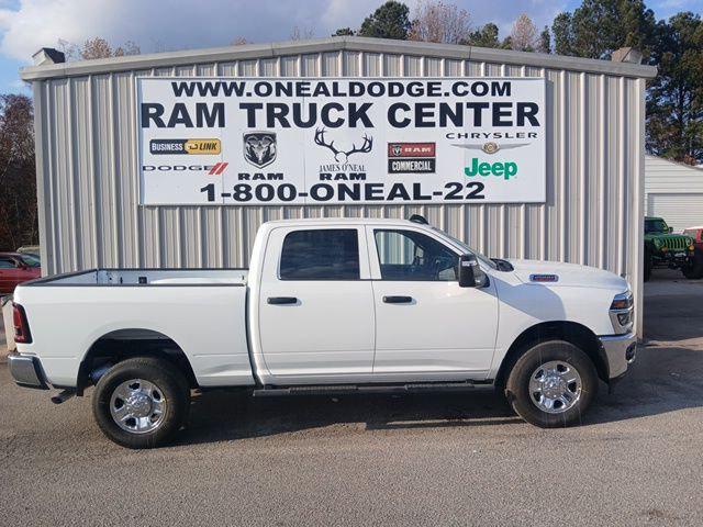 2026 RAM Ram 2500 RAM 2500 TRADESMAN CREW CAB 4X4 64 BOX