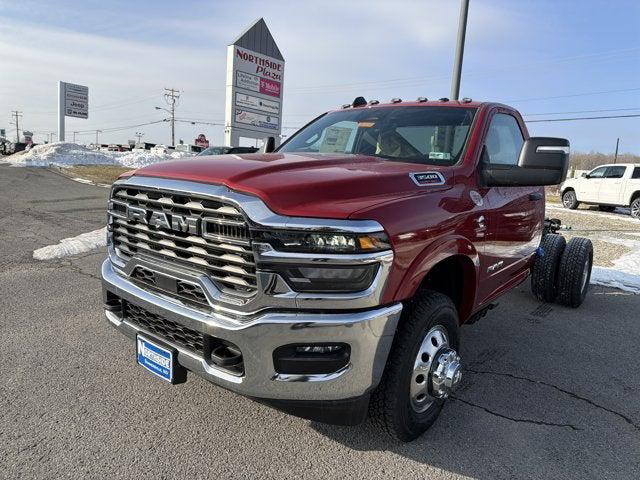 2026 RAM Ram 3500 Chassis Cab RAM 3500 BIG HORN CHASSIS REGULAR CAB 4X4 60 CA 2026 RAM Ram 3500 Chassis Cab RAM 3500 BIG HORN CHASSIS REGULAR CAB 4X4 60 CA
