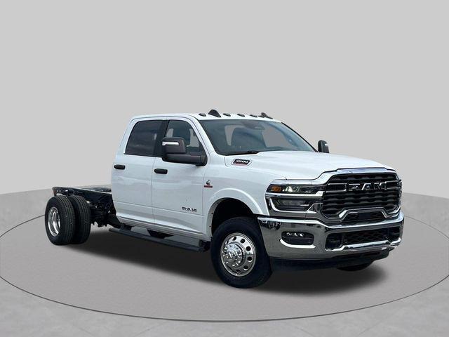 2026 RAM 3500 Chassis RAM 3500 BIG HORN CREW CAB CHASSIS 4X4 60 CA