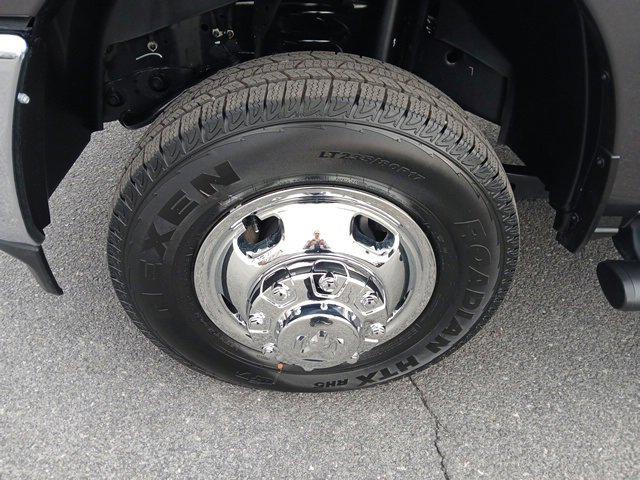 2026 RAM Ram 3500 RAM 3500 TRADESMAN CREW CAB 4X4 8 BOX