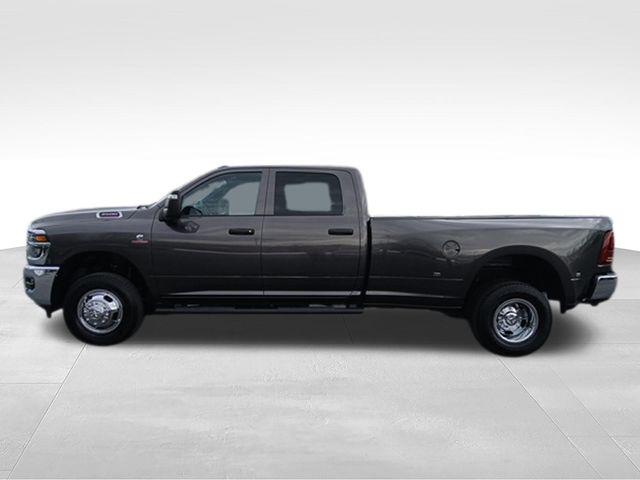 2026 RAM Ram 3500 RAM 3500 TRADESMAN CREW CAB 4X4 8 BOX 2026 RAM Ram 3500 RAM 3500 TRADESMAN CREW CAB 4X4 8 BOX