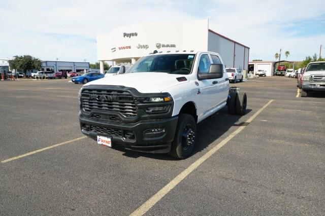 2026 RAM Ram 3500 Chassis Cab RAM 3500 TRADESMAN CREW CAB CHASSIS 4X4 60 CA 2026 RAM Ram 3500 Chassis Cab RAM 3500 TRADESMAN CREW CAB CHASSIS 4X4 60 CA