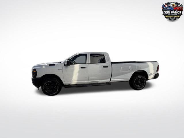 2026 RAM Ram 2500 RAM 2500 TRADESMAN CREW CAB 4X4 8 BOX