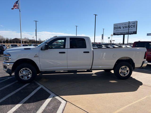 2026 RAM Ram 3500 RAM 3500 TRADESMAN CREW CAB 4X4 8 BOX