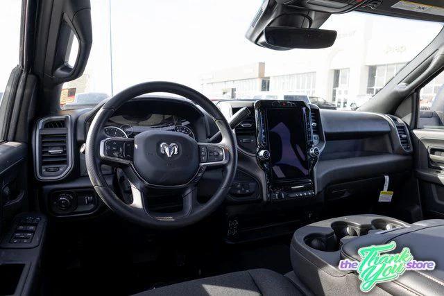 2026 RAM Ram 3500 RAM 3500 TRADESMAN CREW CAB 4X4 8 BOX