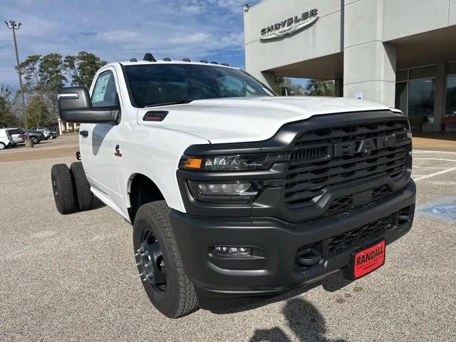 2026 RAM Ram 3500 Chassis Cab RAM 3500 TRADESMAN CHASSIS REGULAR CAB 4X4 60 CA