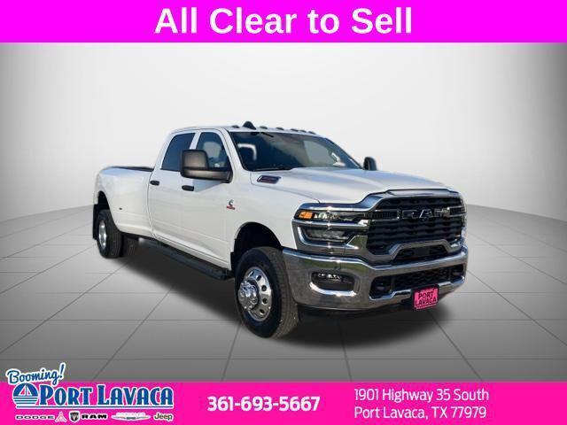 2026 RAM Ram 3500 RAM 3500 TRADESMAN CREW CAB 4X4 8 BOX