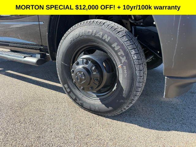 2026 RAM Ram 3500 RAM 3500 TRADESMAN CREW CAB 4X4 8 BOX