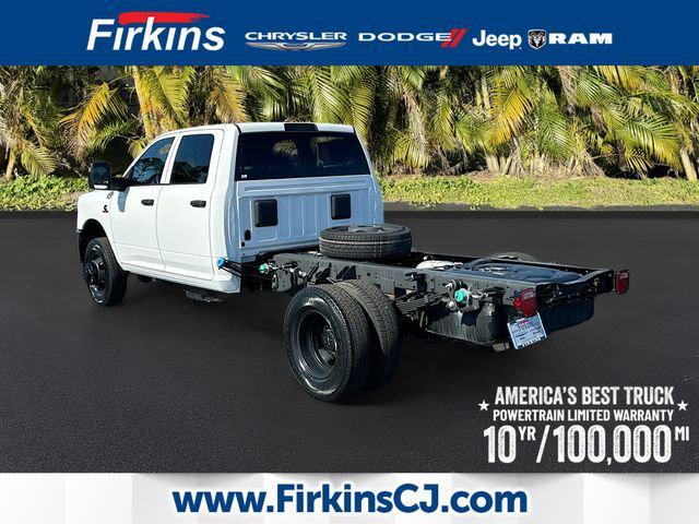 2026 RAM Ram 3500 Chassis Cab RAM 3500 TRADESMAN CREW CAB CHASSIS 4X4 60 CA