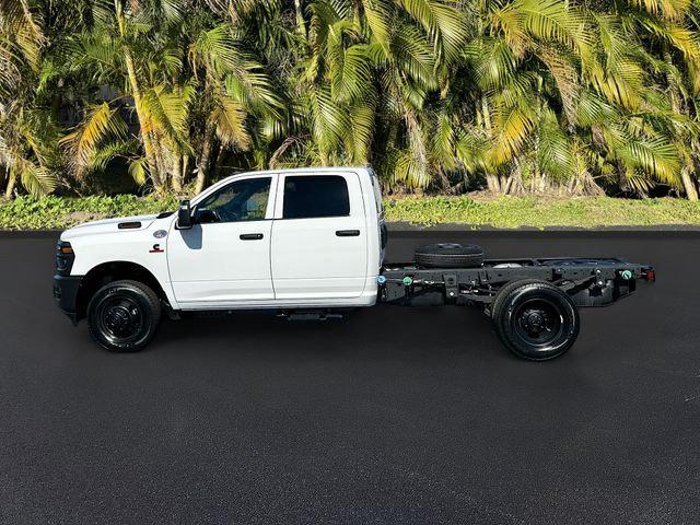 2026 RAM Ram 3500 Chassis Cab RAM 3500 TRADESMAN CREW CAB CHASSIS 4X4 60 CA