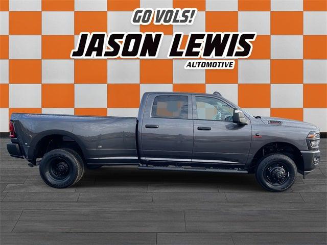 2026 RAM Ram 3500 RAM 3500 TRADESMAN CREW CAB 4X4 8 BOX