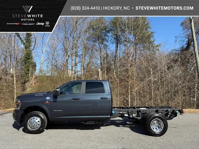 2026 RAM Ram 3500 Chassis Cab RAM 3500 BIG HORN CREW CAB CHASSIS 4X4 60 CA