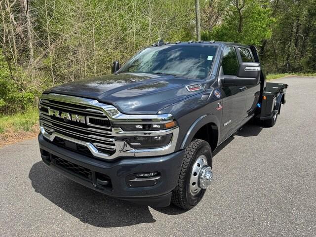 2026 RAM Ram 3500 Chassis Cab RAM 3500 BIG HORN CREW CAB CHASSIS 4X4 60 CA