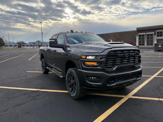 2026 RAM Ram 2500 RAM 2500 BLACK EXPRESS CREW CAB 4X4 64 BOX 2026 RAM Ram 2500 RAM 2500 BLACK EXPRESS CREW CAB 4X4 64 BOX