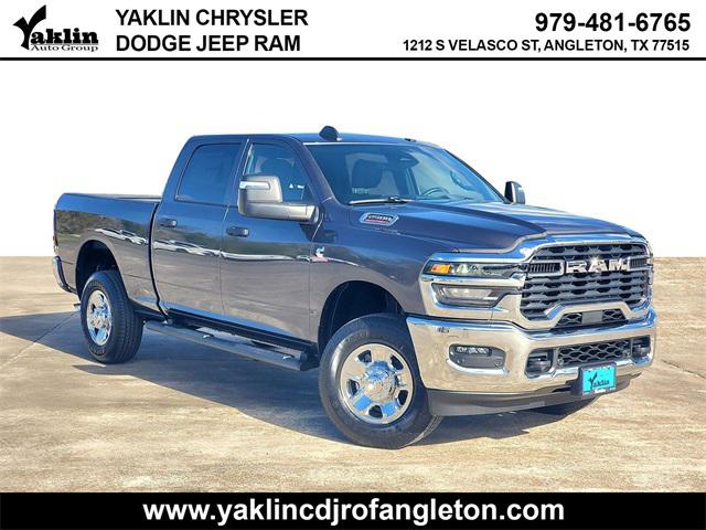 2026 RAM Ram 2500 RAM 2500 TRADESMAN CREW CAB 4X4 64 BOX