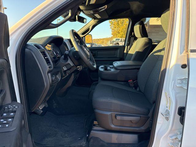 2026 Ram 2500 Tradesman Crew Cab 4x4 6'4" Box
