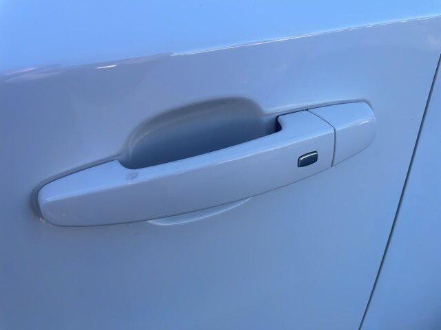 2023 Chevrolet Traverse AWD LT Cloth