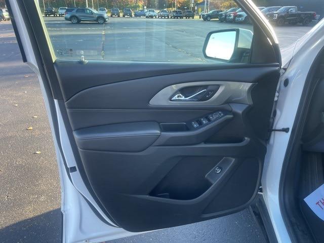 2023 Chevrolet Traverse AWD LT Cloth