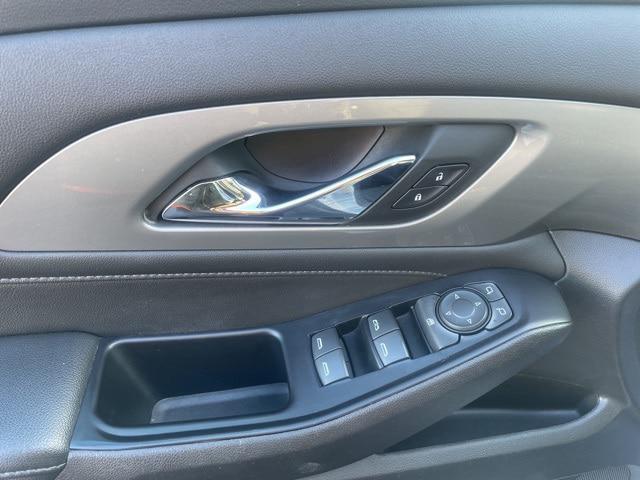 2023 Chevrolet Traverse AWD LT Cloth