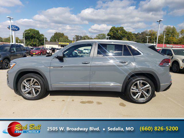2024 Volkswagen Atlas Cross Sport 2.0T SEL R-Line