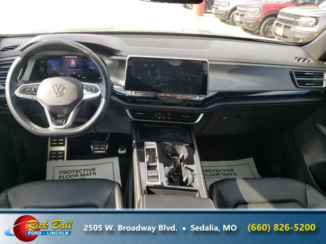 2024 Volkswagen Atlas Cross Sport 2.0T SEL R-Line
