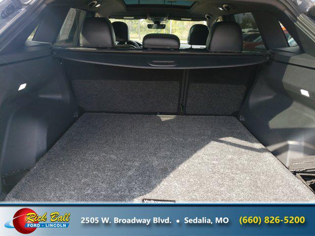 2024 Volkswagen Atlas Cross Sport 2.0T SEL R-Line