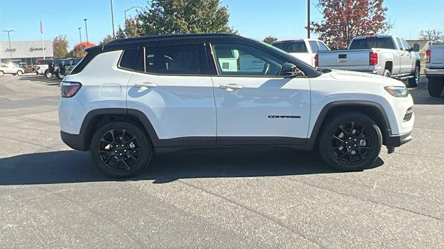 2022 Jeep Compass Altitude FWD 2022 Jeep Compass Altitude FWD
