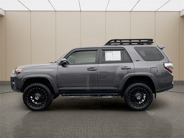 2020 Toyota 4Runner SR5 2020 Toyota 4Runner SR5