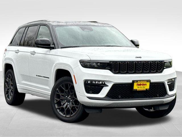2025 Jeep Grand Cherokee GRAND CHEROKEE SUMMIT 4X4