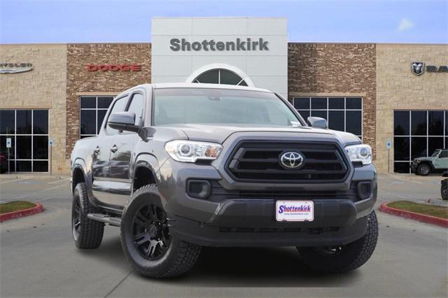2022 Toyota Tacoma SR 2022 Toyota Tacoma SR