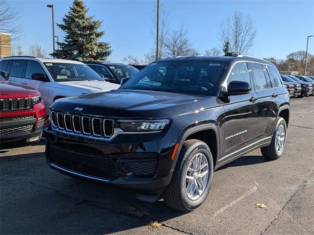 2025 Jeep Grand Cherokee GRAND CHEROKEE LAREDO X 4X4