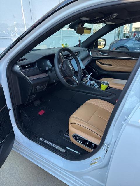 2025 Jeep Grand Cherokee L Summit 4x4