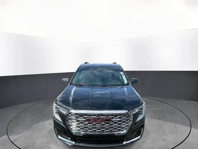 2023 GMC Terrain AWD Denali
