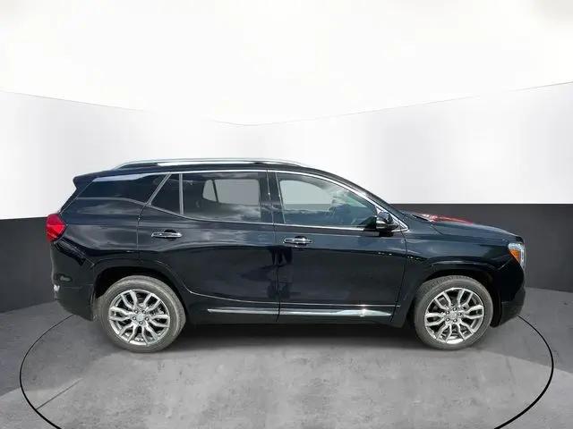 2023 GMC Terrain AWD Denali