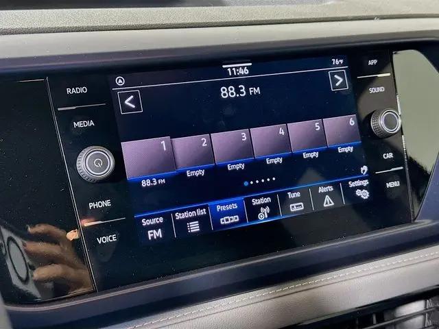 2024 Volkswagen Taos 1.5T SE