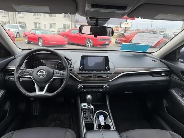 2024 Nissan Altima SV FWD