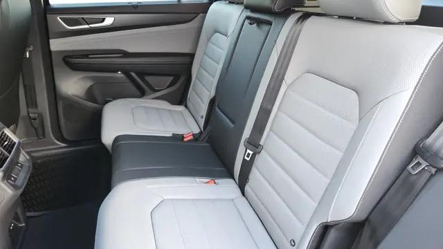 2026 Volkswagen Atlas Cross Sport SEL R-Line Black
