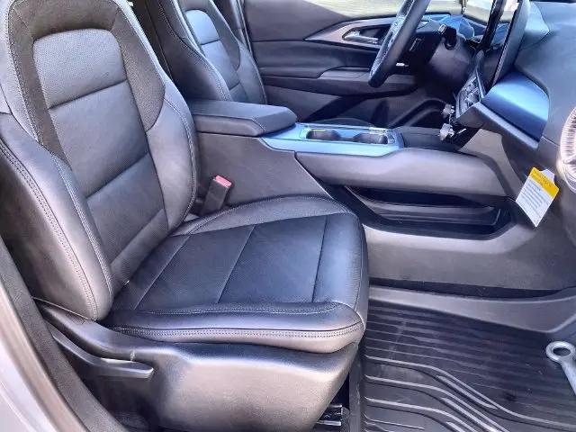 2026 Chevrolet Equinox LT 2