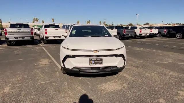 2026 Chevrolet Equinox LT 2