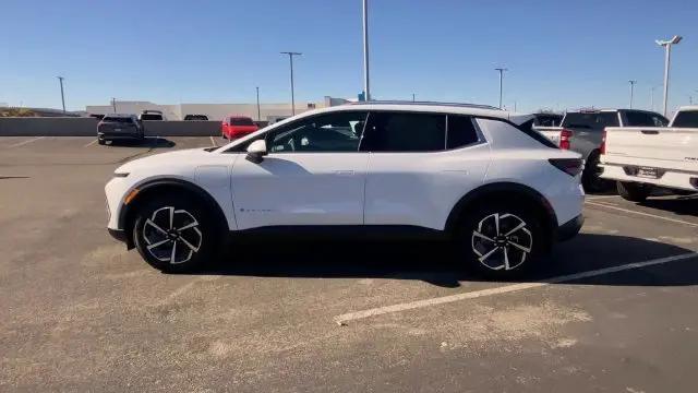 2026 Chevrolet Equinox LT 2