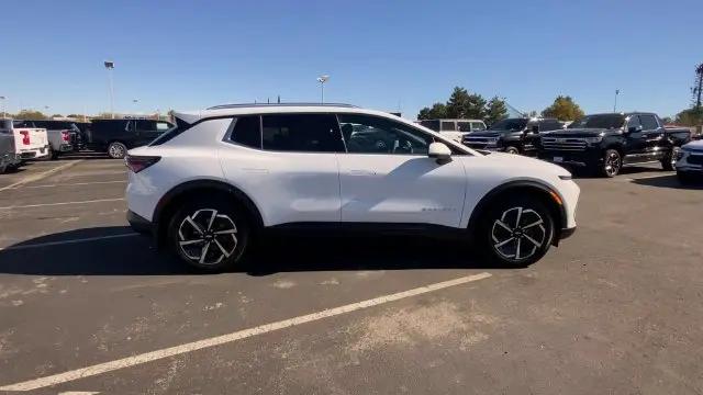 2026 Chevrolet Equinox LT 2