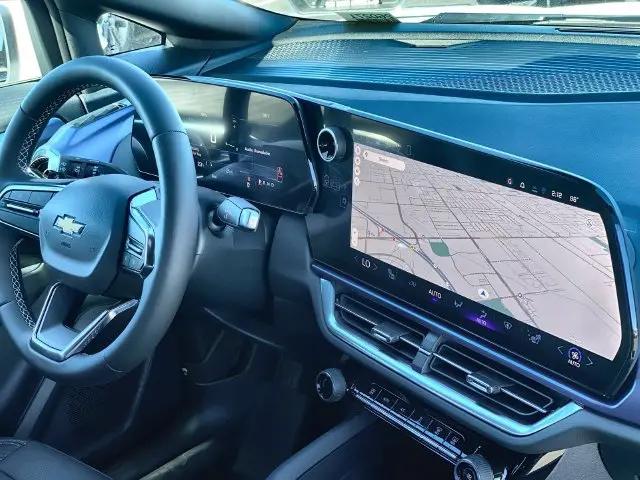 2026 Chevrolet Equinox LT 2