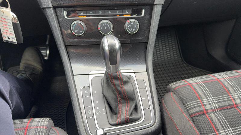 2015 Volkswagen Golf GTI 2.0T S 2-Door
