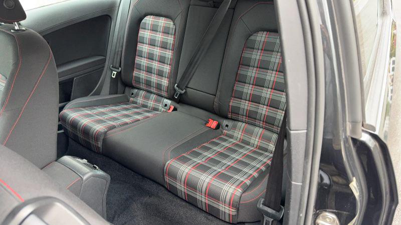 2015 Volkswagen Golf GTI 2.0T S 2-Door